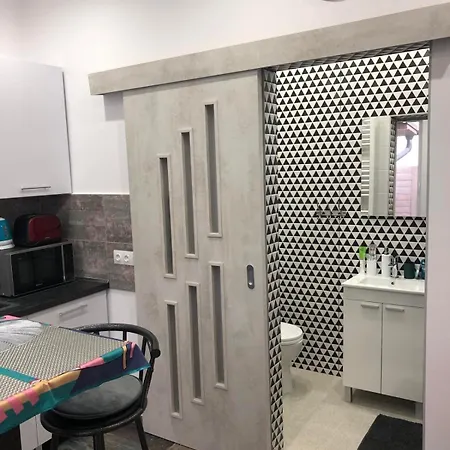 Apartment Zizi Maganszallashely